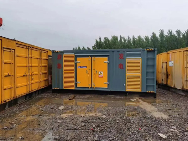 七里河柴油发电机如何判断干式空气滤清器是否需要更换？